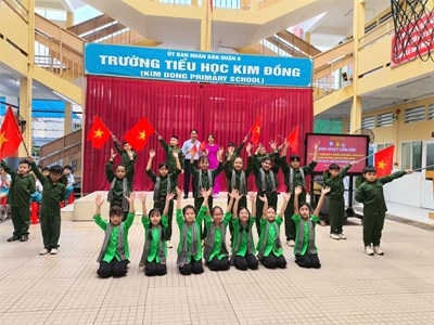 Sinh hoạt dưới cờ tuần 33