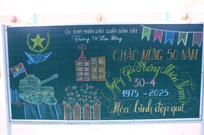 Hôm nay, trong không khí thiêng liêng hướng về kỷ niệm 50 năm Ngày Giải phóng miền Nam, thống nhất đất nước (30/4/1975 – 30/4/2025), trường Tiểu học Lạc Hồng tổ chức buổi sinh hoạt chào cờ với chủ đề   Hòa bình đẹp lắm  .