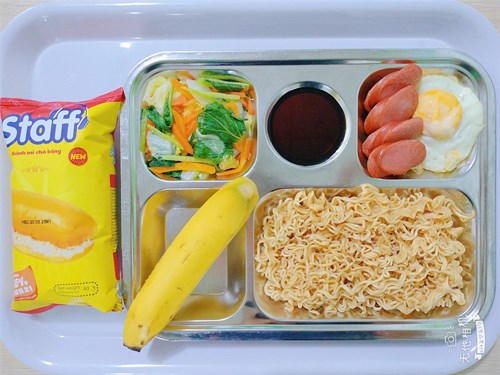 Thực đơn bán trú ngày 09/5/2025