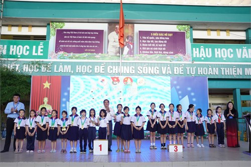 Sinh hoạt đầu tuần 23