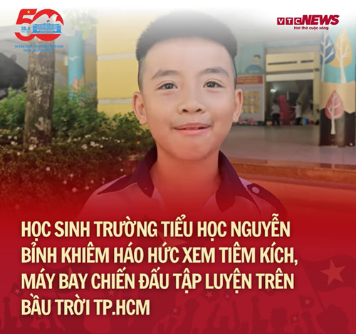 Học sinh trường Tiểu học Nguyễn Bỉnh Khiêm háo hức xem tiêm kích, máy bay chiến đấu tập luyện trên bầu trời TP.HCM