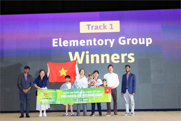 <a href="/tin-tuc-su-kien/chuc-mung-hoc-sinh-truong-tieu-hoc-nguyen-binh-khiem-xuat-sac-dat-giai-nhat-cuo/ct/21309/1299694">Chúc mừng học sinh trường Tiểu học Nguyễn Bỉnh Khiêm<span class=bacham>...</span></a>