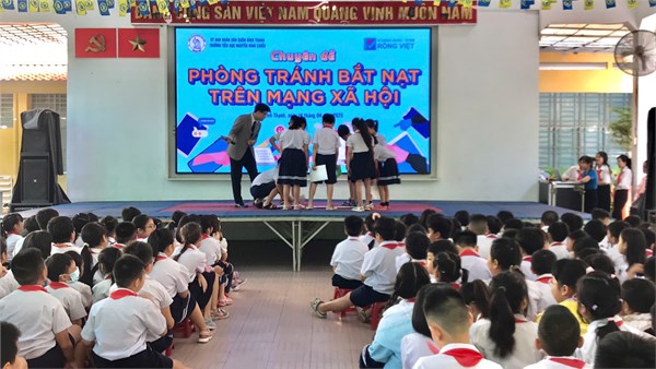 Chuyên đề  Phòng tránh bắt nạt trên mạng xã hội 
