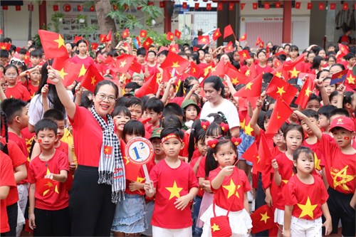 Ngày hội “TỰ HÀO MỘT DẢI NON SÔNG” chào mừng kỷ niệm 50 năm Ngày Giải phóng miền Nam, thống nhất đất nước (30/4/1975 - 30/4/2025)