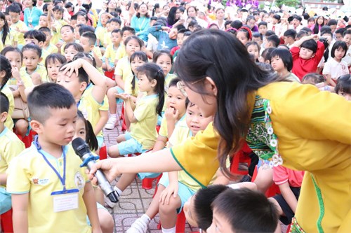 Hoạt động Giới thiệu ngôi trường Tiểu học của em  đến với các Trường Mầm non trong Quận 1 tại Trường Tiểu học Nguyễn Thái Học