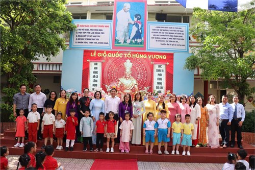 HƯỚNG VỀ CỘI NGUỒN - Trường Tiểu học Nguyễn Thái Học tổ chức Lễ Giỗ Quốc tổ Hùng Vương