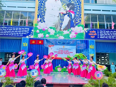 Sinh hoạt  kỉ niệm 135 năm ngày sinh Chủ tịch Hồ Chí Minh (19/5/1890-19/5/2025)