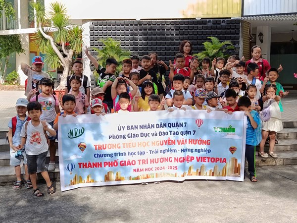 Tham quan trải nghiệm Viettopia