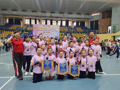 Đội Aerobic tham gia Giải TTHS TP HỒ CHÍ MINH năm học 2024-2025
🥉 Giải ba Bài quy định lớp 1-3
🥉 Giải ba Bài quy định lớp 4-5
🥉 Giải ba Bài tự chọn 10-12 người lớp 4-5 hệ phong trào.
