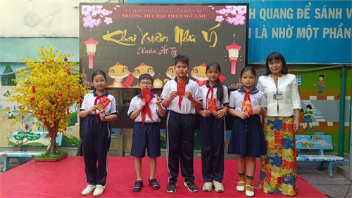 Sinh hoạt chào cờ