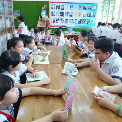 Một tiết đọc thư viện của học sinh các lớp