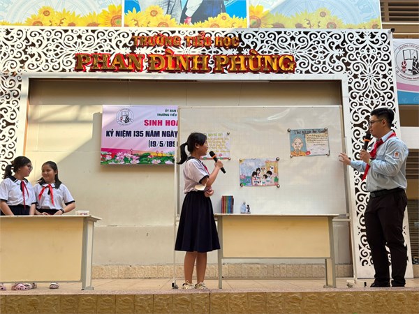 <a href="/doi-thieu-nien/sinh-hoat-duoi-co-tuan-38-nam-hoc-2024-2025/ct/63340/1307110">Sinh hoạt dưới cờ tuần 38 năm học 2024-2025</a>