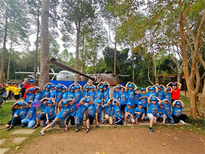 Hoạt động trải nghiệm: Tham quan học tập ngoại khóa tại khu di tích Địa đạo Củ Chi - Đền Bến Dược và Công viên nước Củ Chi