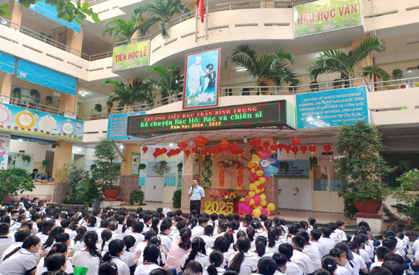 Chuyên Đề Kể Chuyện Bác Hồ: 
Bác Hồ Với Chiến Sĩ - Ngọn Lửa Ấm Mãi Trong Lòng Thế Hệ Trẻ