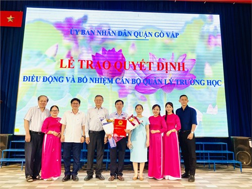 Lễ trao quyết định điều động và bổ nhiệm cán bộ quản lý trường học