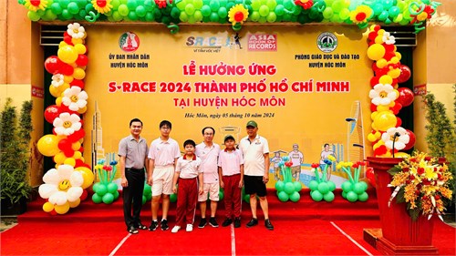 BGH cùng Trưởng ban  phó trưởng ban đại diện CMHS và học sinh Trưởng TH Trần Văn Danh tham dự hưởng ứng S-RACE 2024 thành phố Hồ Chí Minh tại huyện Hóc Môn.