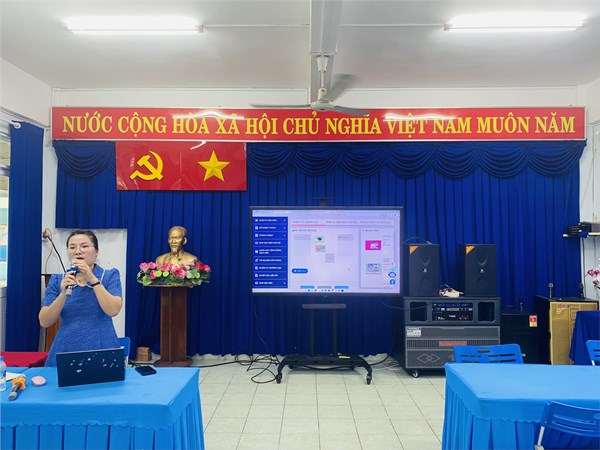 Trường Tiểu học Tuy Lý Vương đã tổ chức tập huấn LMS 360 cho toàn thể giáo viên trong trường