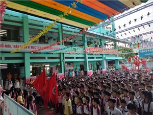 SINH HOẠT CHÀO CỜ TUẦN 18 - Sân chơi tiếng Anh